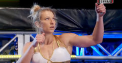 Keď si profesionálna kaskadérka odskočí na Ninja Warrior (Brutálny výkon)